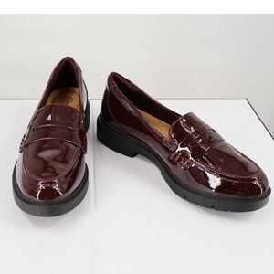 Clarks Westlynn Ayla Burgundy Patent Penny Loafers Comfort Lug Sole 10 M